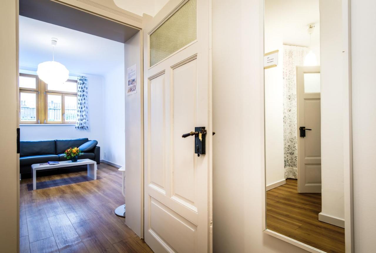 Wunderschoene Wohnung In Sanierter Villa! Incl Wifi ドレスデン エクステリア 写真